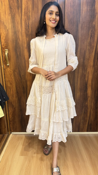 Crushed cotton dress with French lace and overlay