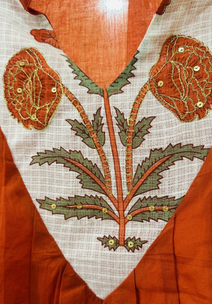 Pure cotton kurta with block print neck detailing on Kota paired with pants