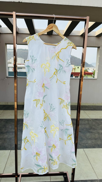 Cotton viscose front and back embroidered dress with additional 3/4 sleeves