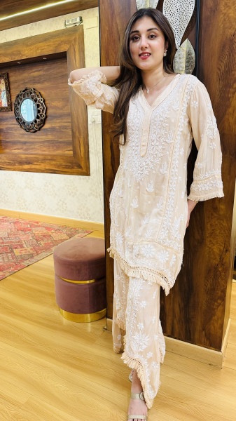 Pure hand chikankari kurta set