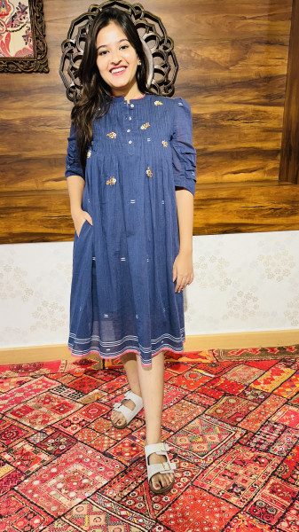 Jamdani Dress with crinkled sleeves and embroidered neck