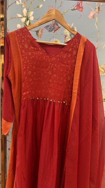Mul chanderi Banarasi detailed kurta set