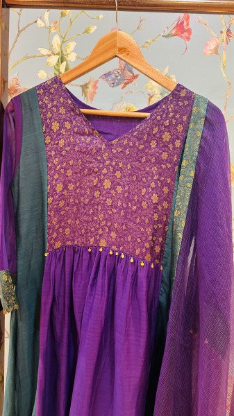 Mul chanderi Banarasi detailed kurta set