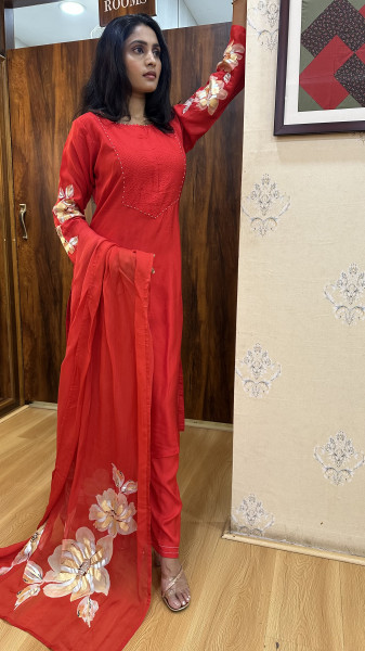 Russian Silk Hand painted appliqué work kurta paired with straight pants and organza dupatta