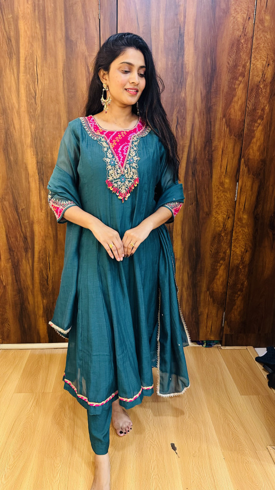 Image of Mul chanderi Bandhani fit and flare  kurta set with intricate hand detailing