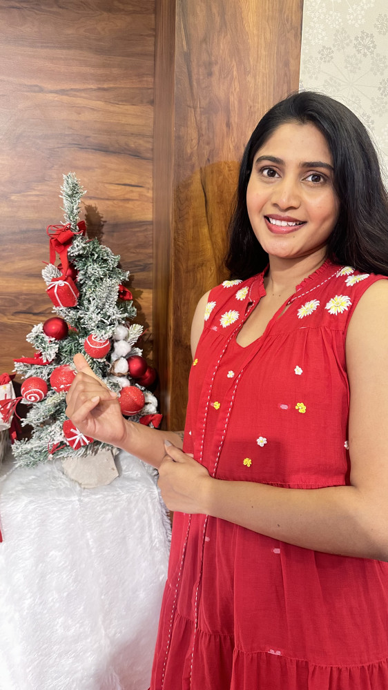 Image of Mul cotton Embroidered Jamdani Dress with 3/4 sleeves