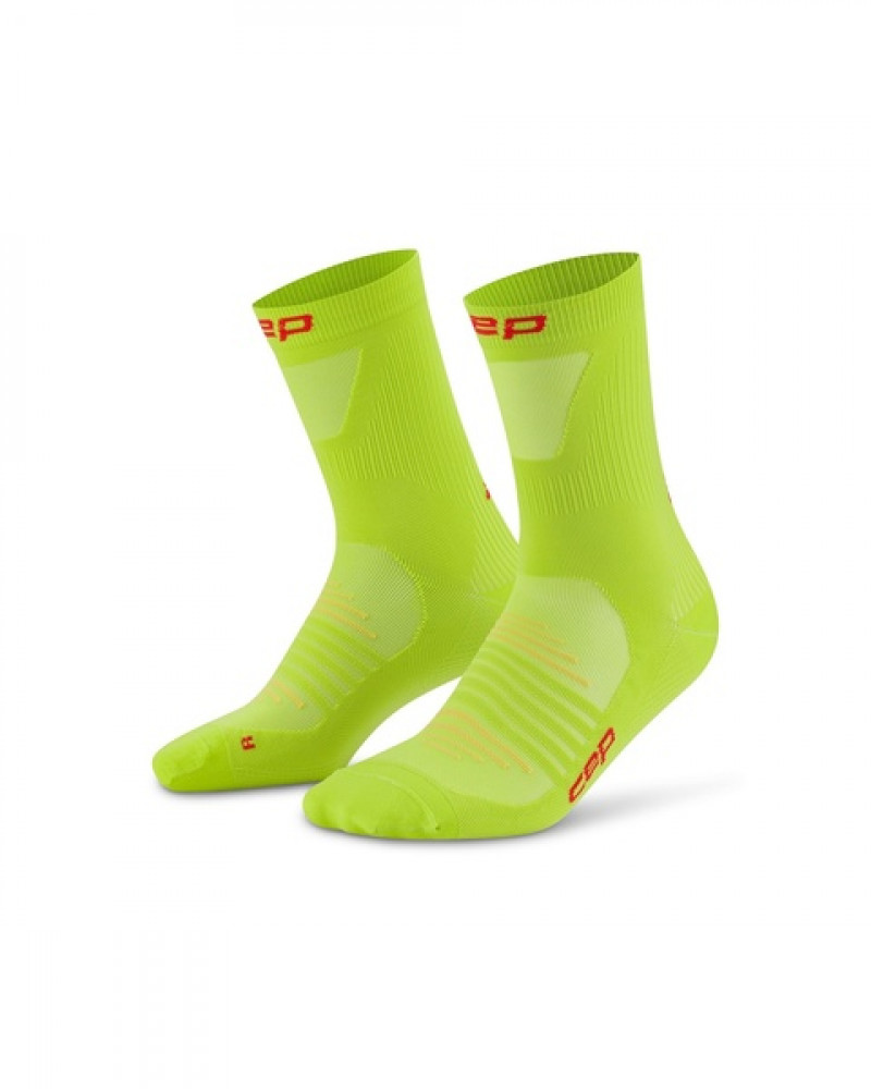 Image of CEP PRO RUN ULTRALIGHT MID-CUT SOCKS