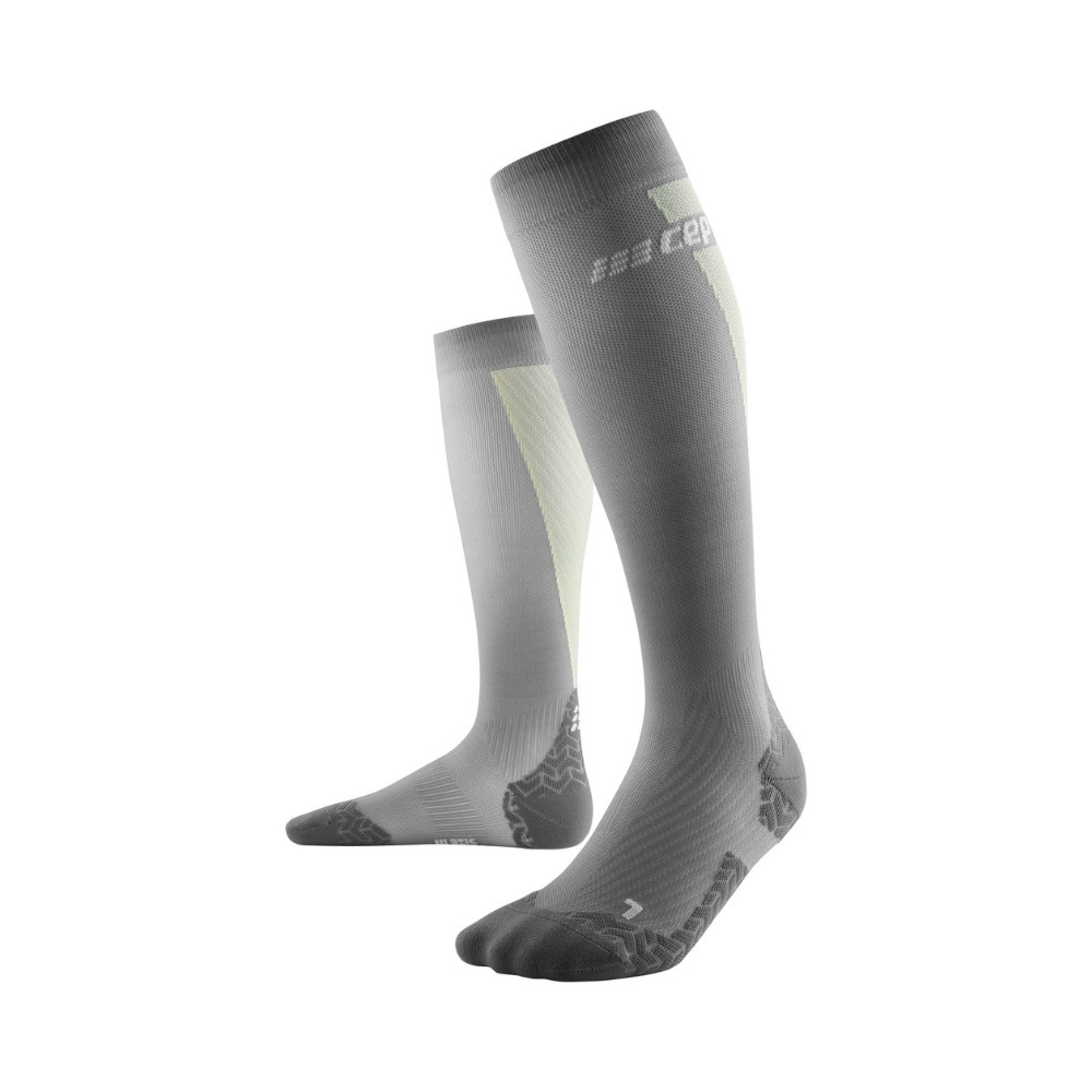Image of CEP RUN ULTRALIGHT TALL SOCKS - V3