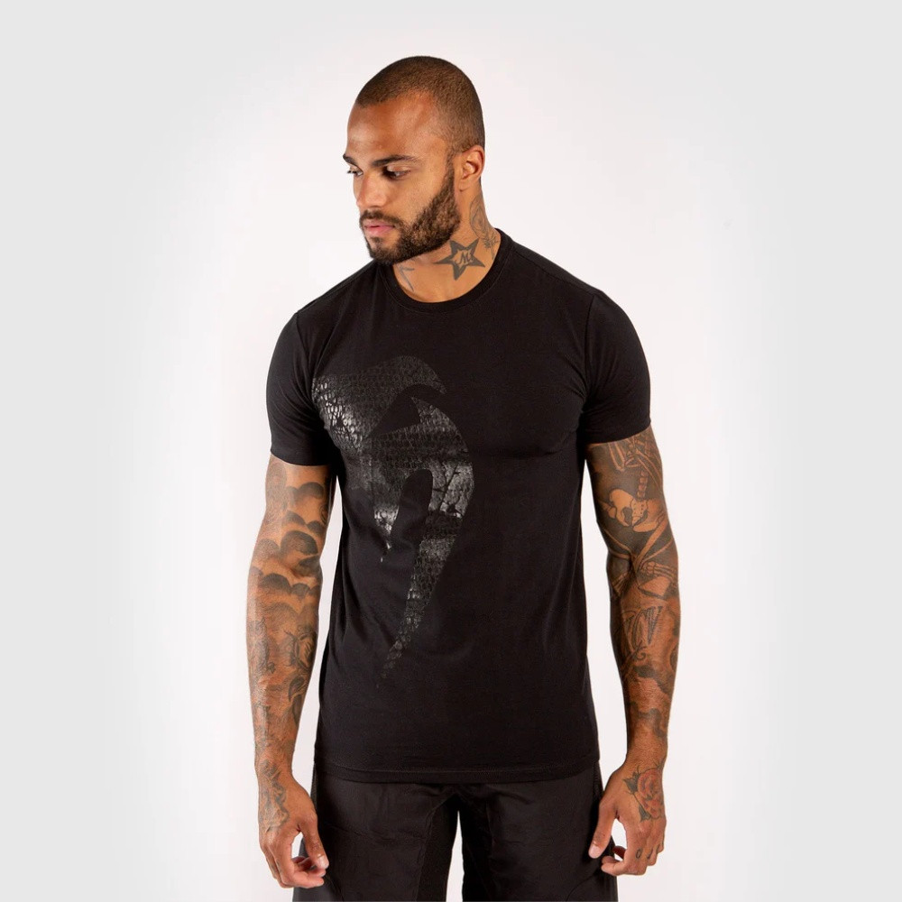 Image of VENUM GIANT T-SHIRT