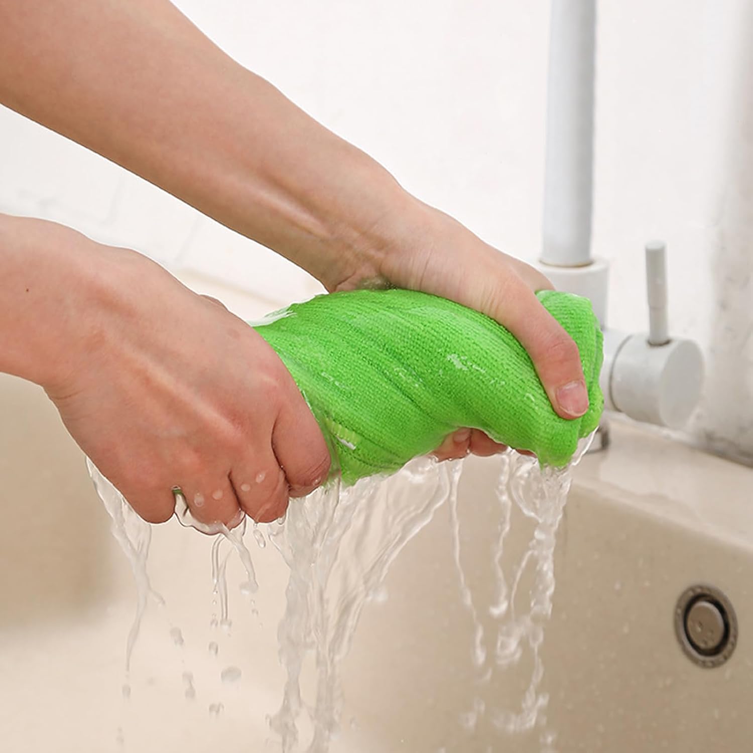 Duster Microfiber Green 1515 inch 250GSM 30 Gram