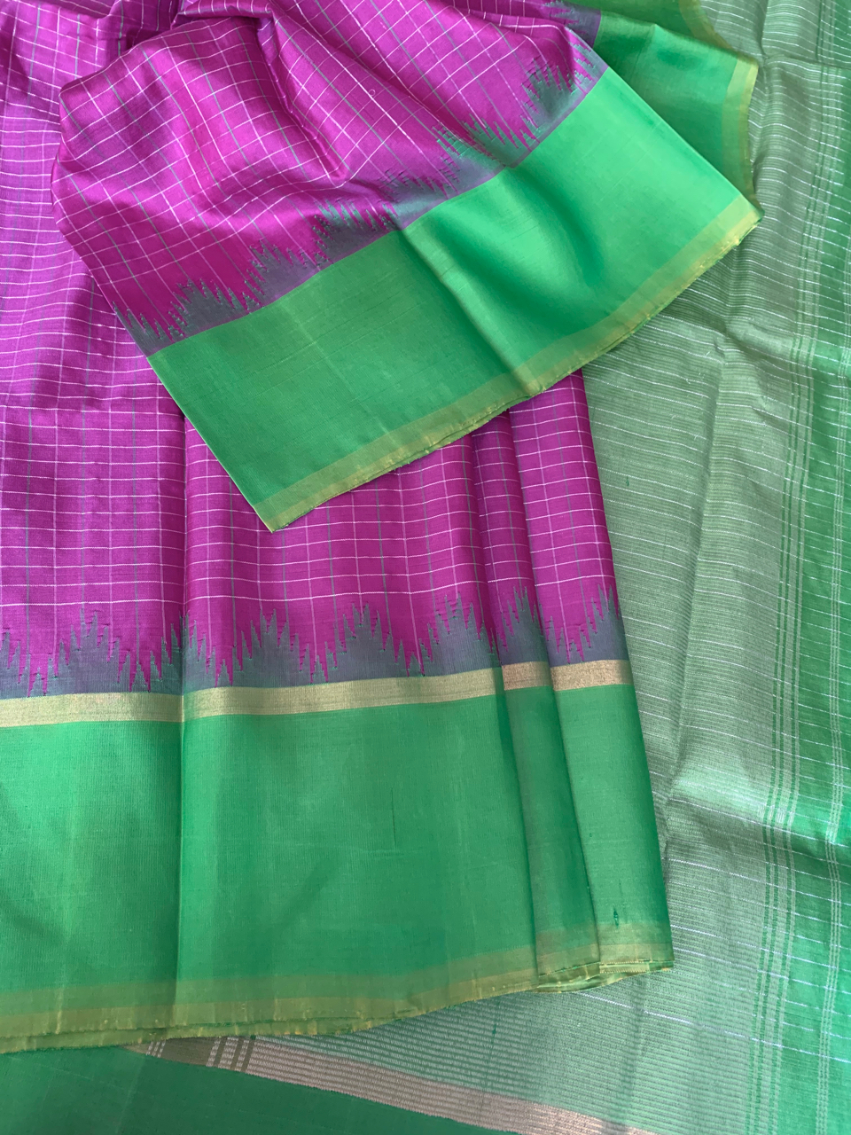 Gadwal silk handloom saree