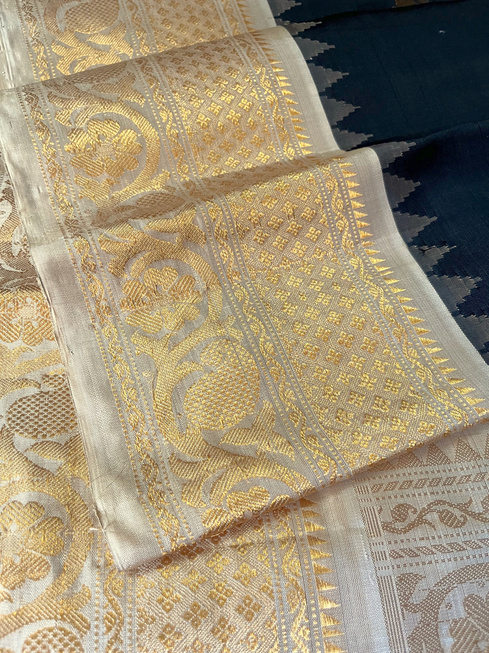 Gadwal silk handloom saree