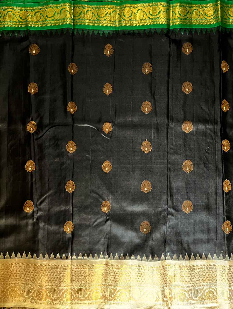 Gadwal silk handloom saree