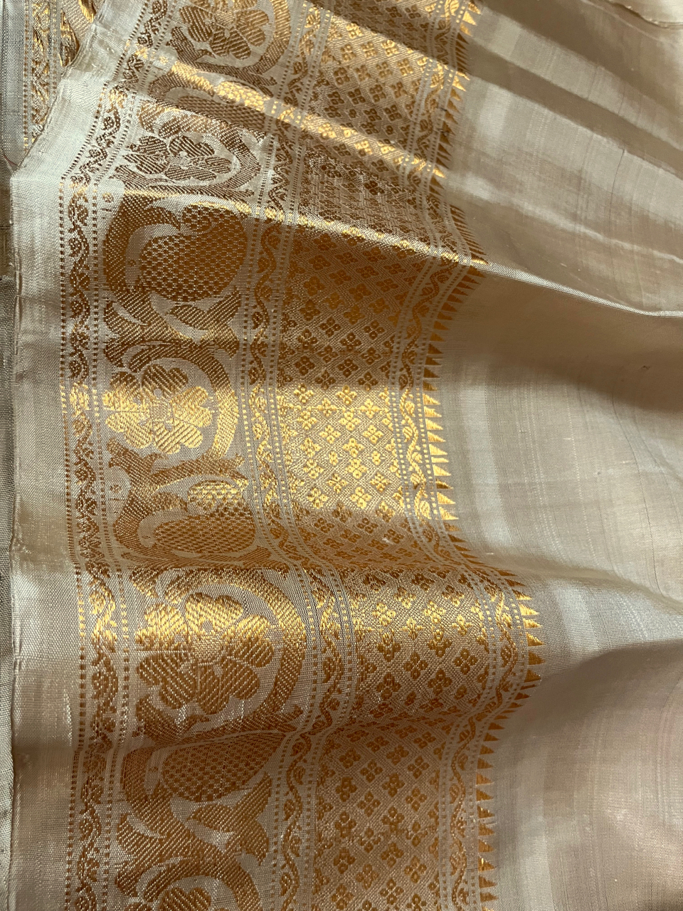 Gadwal silk handloom saree