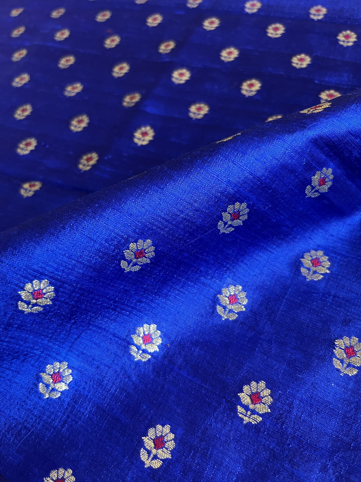 Kota silk saree with Banarasi raw silk blouse fabric