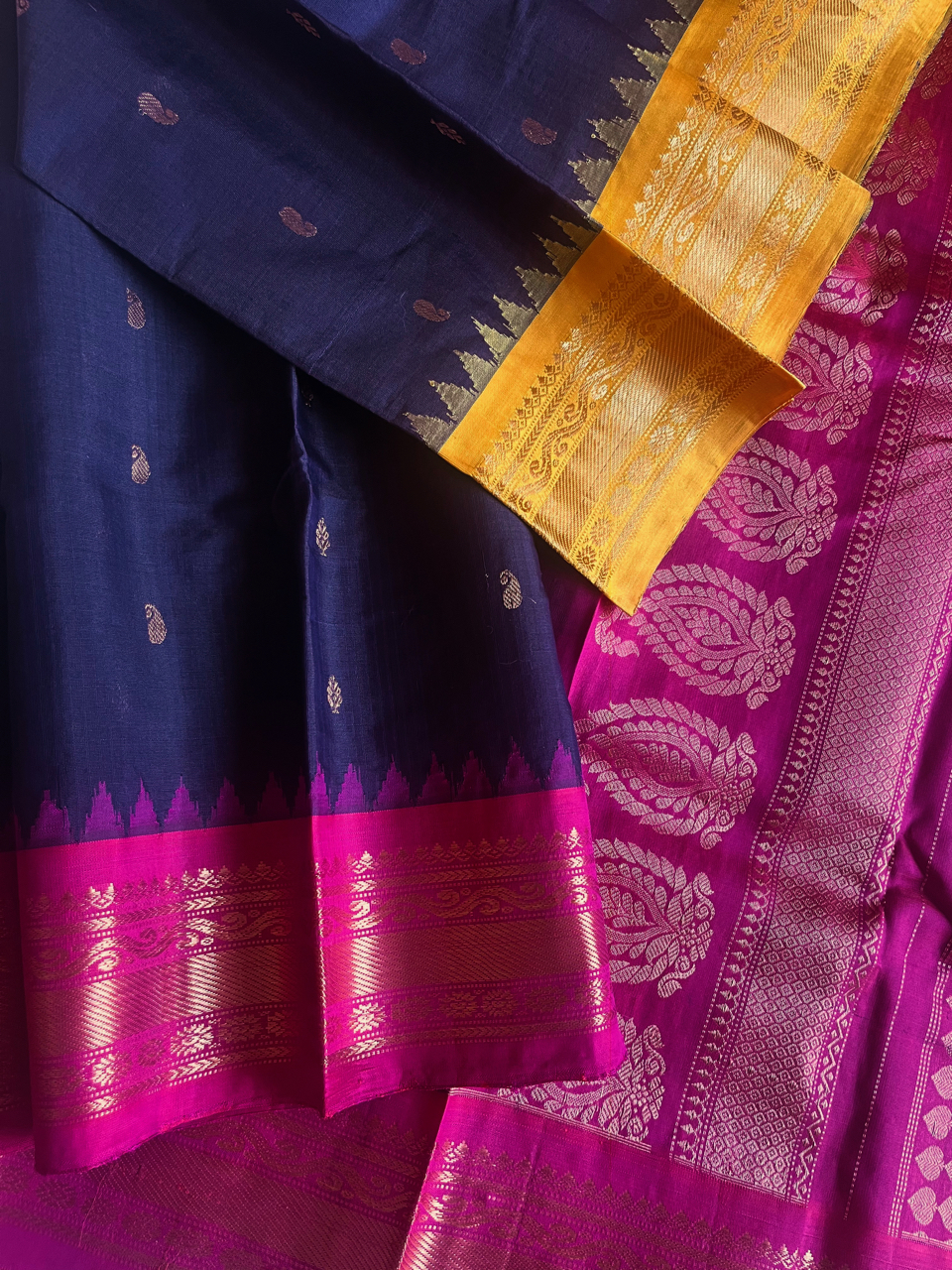 Gadwal silk-cotton handloom saree