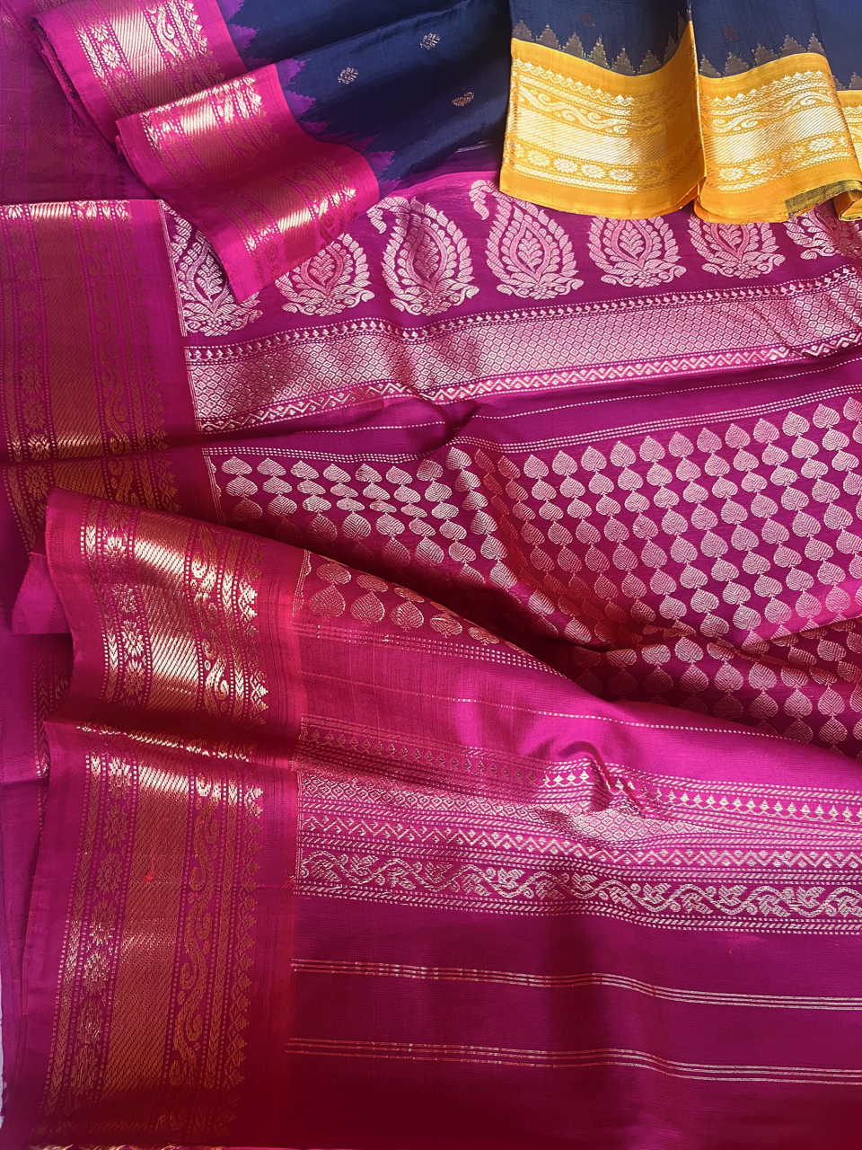 Gadwal silk-cotton handloom saree
