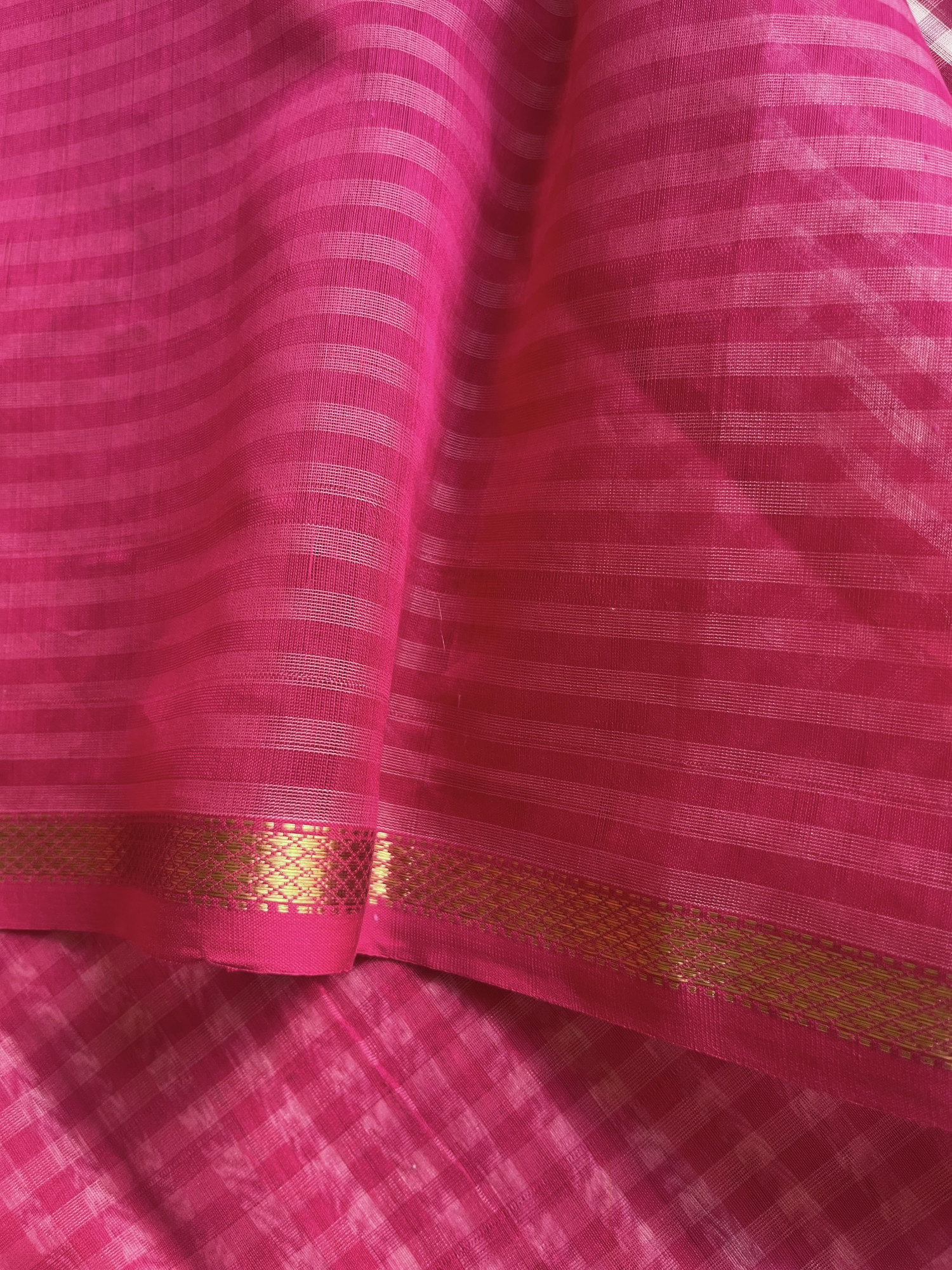 Maheshwari cotton-silk handloom saree Bright pink