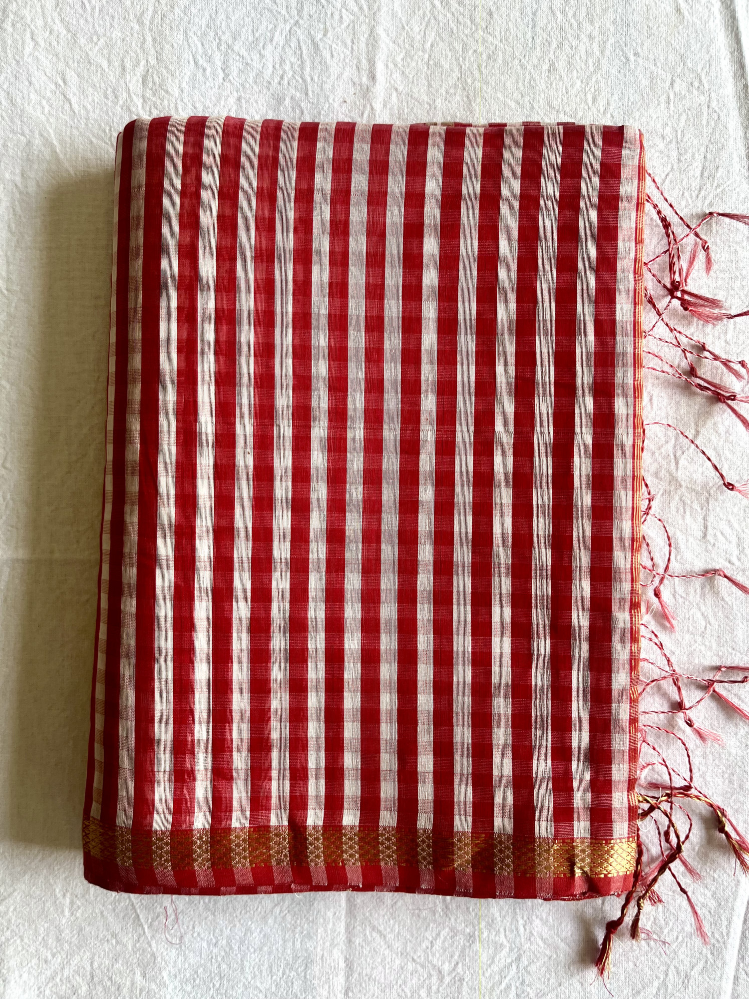 Maheshwari cotton-silk handloom saree Bright red