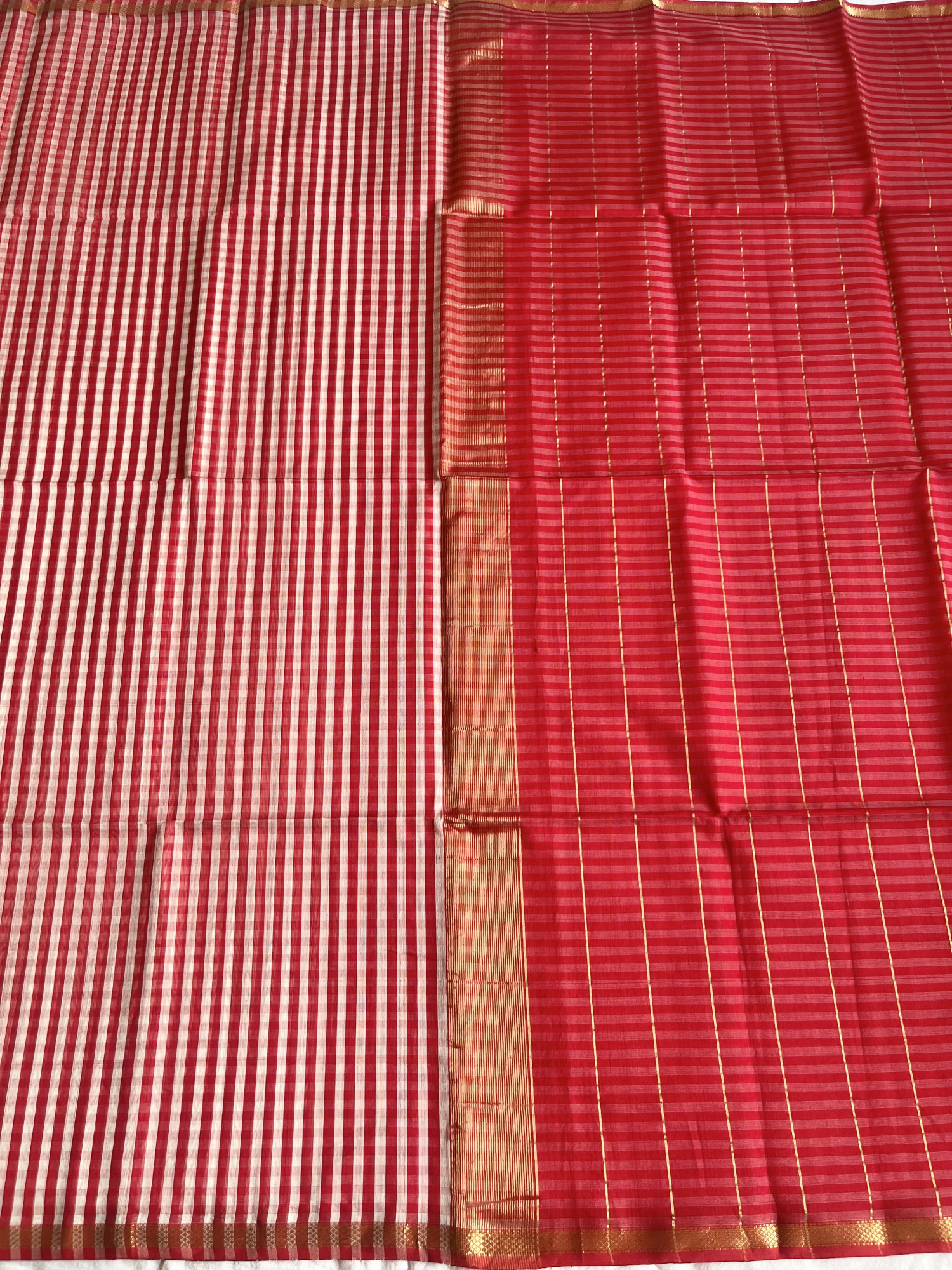 Maheshwari cotton-silk handloom saree Bright red