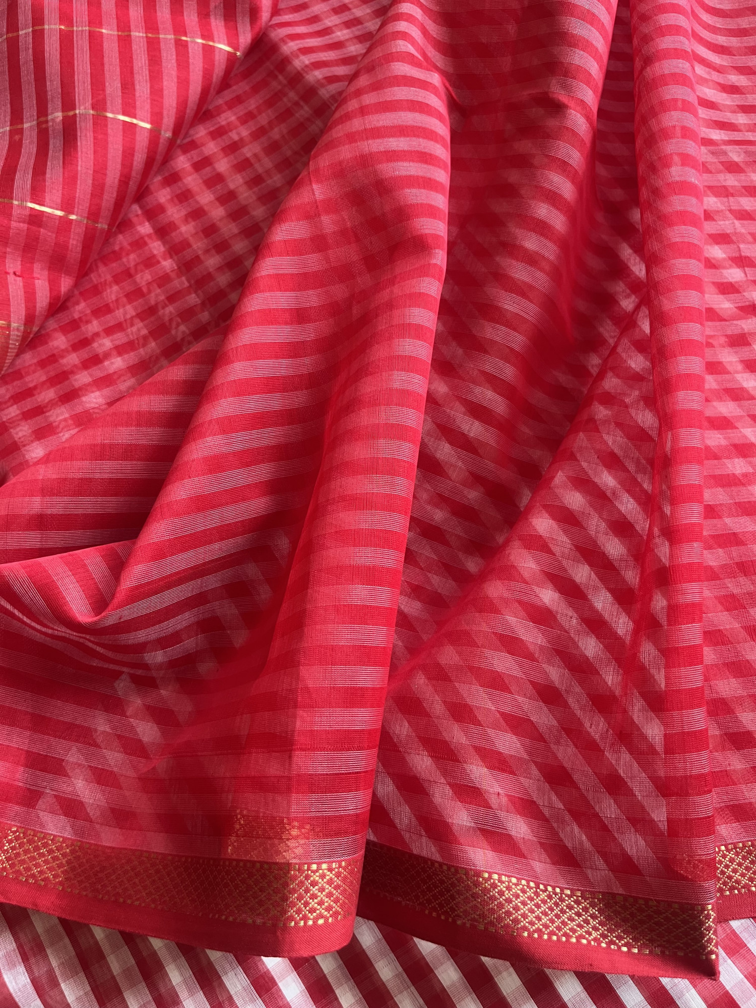Maheshwari cotton-silk handloom saree Bright red