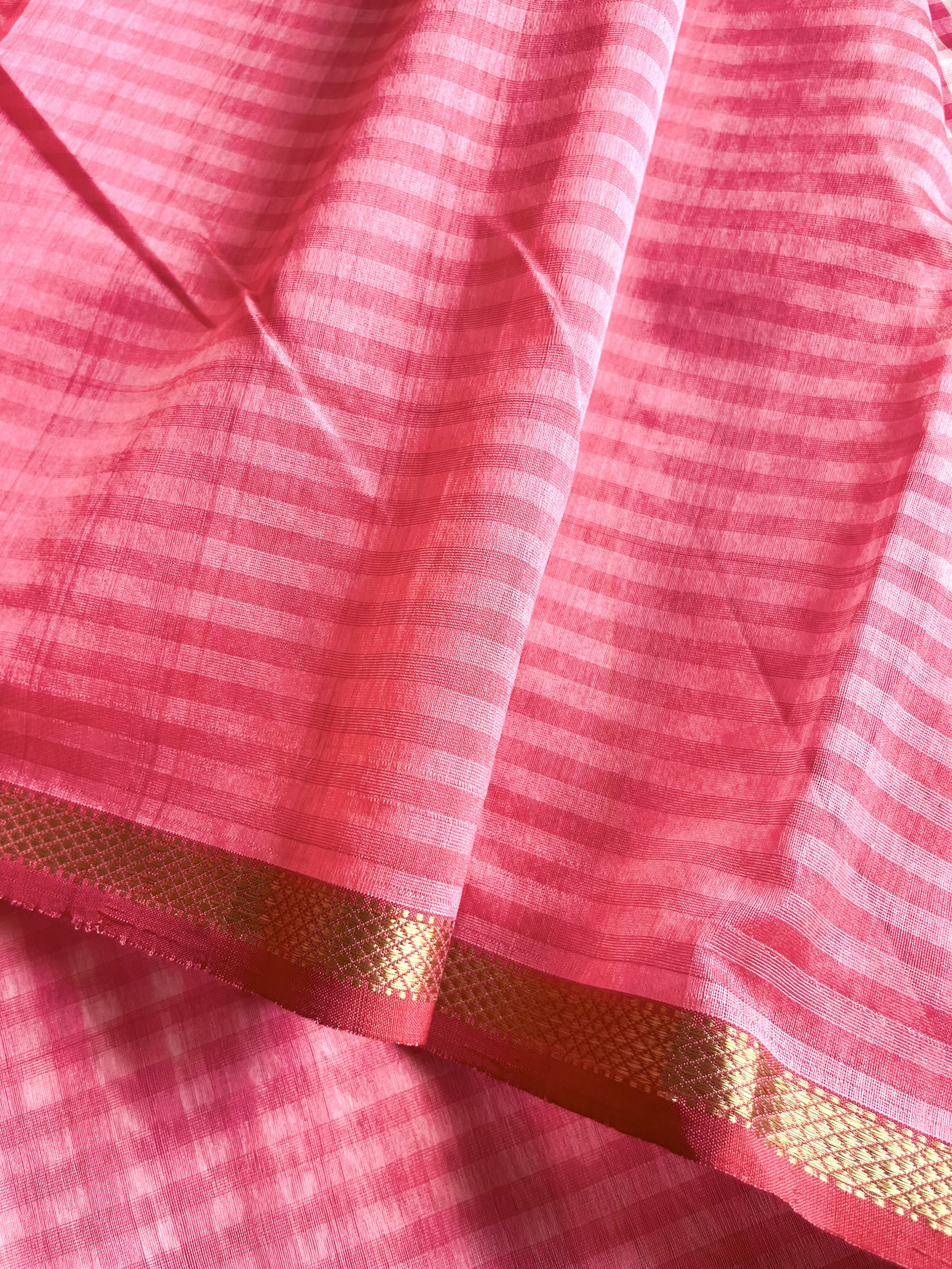 Maheshwari cotton-silk handloom saree Coral pink
