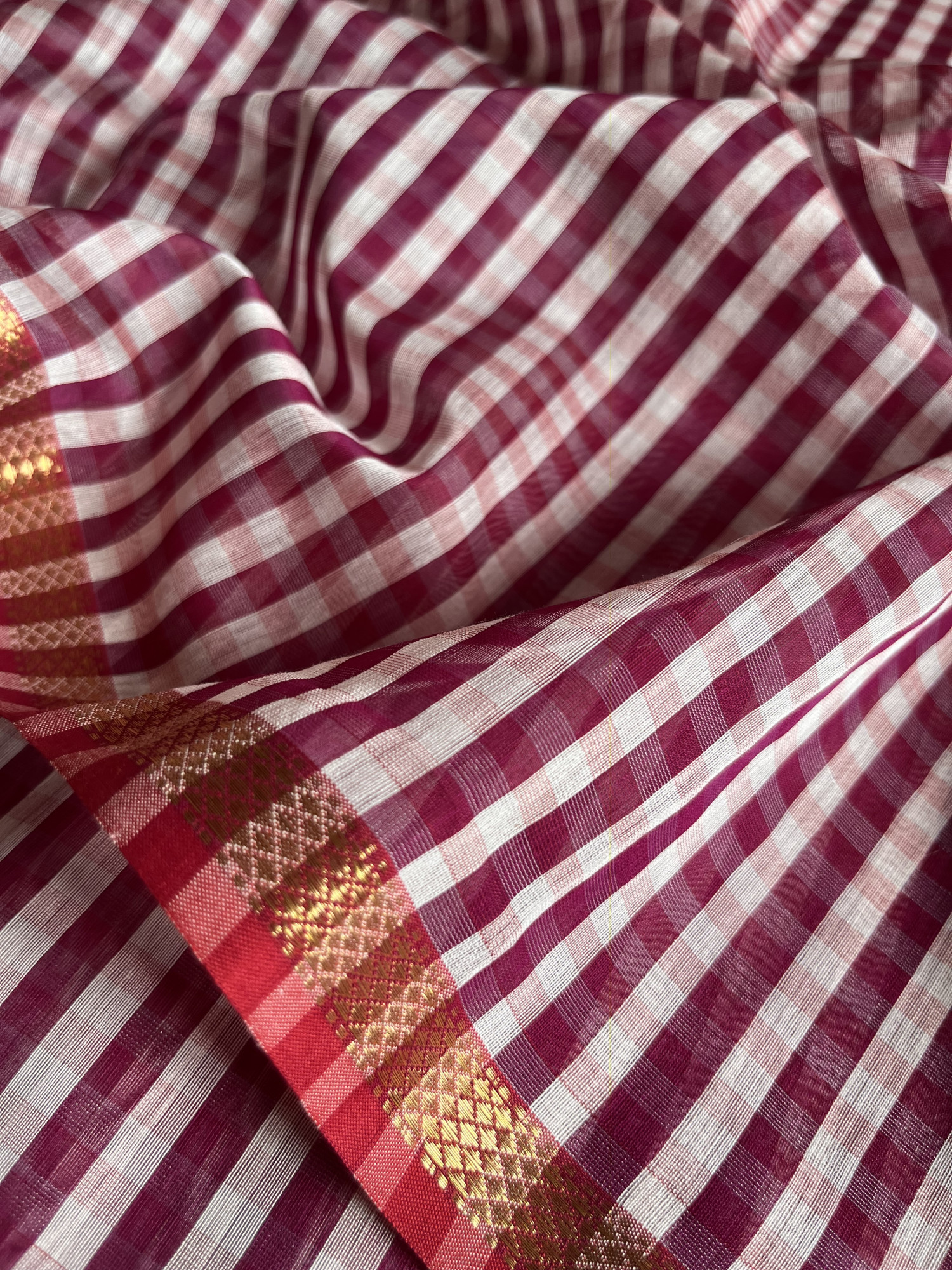 Maheshwari cotton-silk handloom saree Burgundy bright red