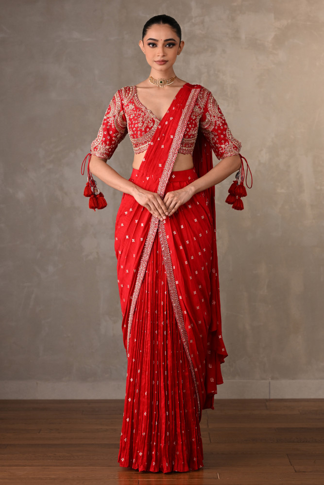 Zariya Red Embroidered Drape Saree