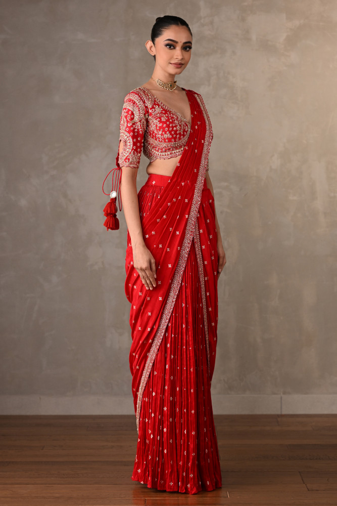 Zariya Red Embroidered Drape Saree