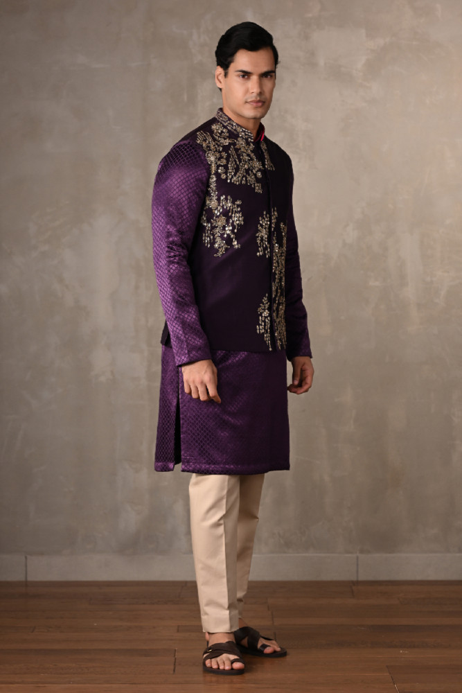 Royal Amethyst Embroidered Bundi Set