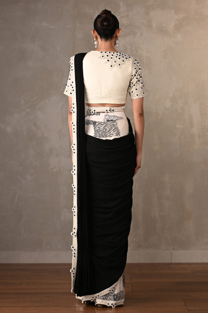 Off White-Black Contrast Floral Drape Saree