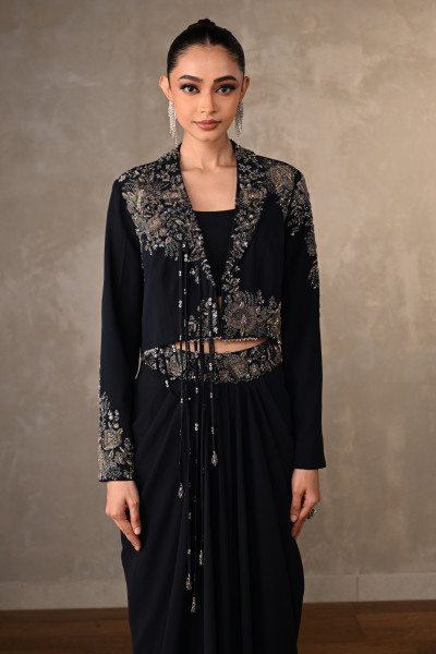 Blue Embroidered Georgette Drape Set With Jacket