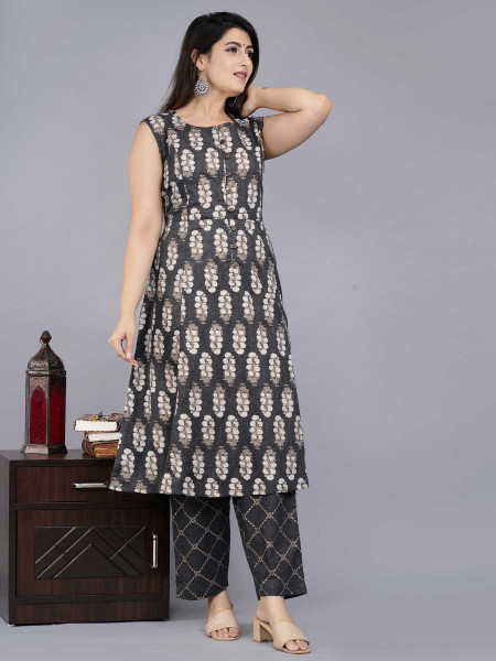 Women Pure Cotton A-line Round Neck Kurta Pant Set