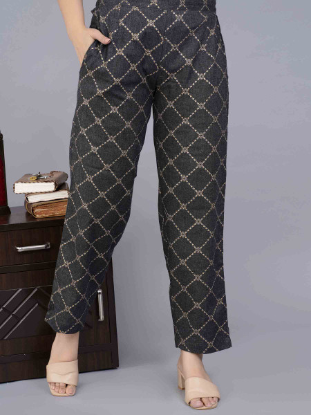 Women Pure Cotton A-line Round Neck Kurta Pant Set
