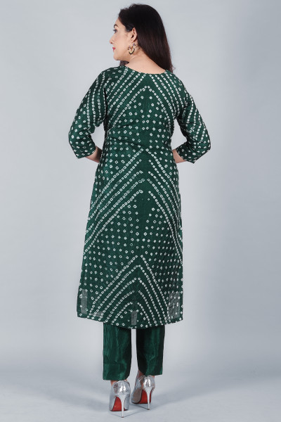 Women Pure Cotton Straight Round Neck Kurta Pant DupattaSet