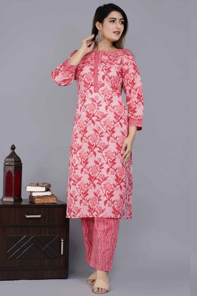 Women Pure Cotton Straight Round Neck Kurta Pant Set