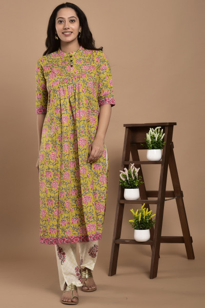Women Pure Cotton Flared Mandarin Collar Kurta Palazzo Set
