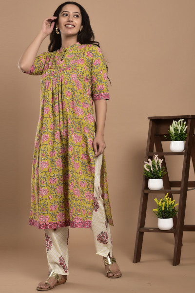 Women Pure Cotton Flared Mandarin Collar Kurta Palazzo Set