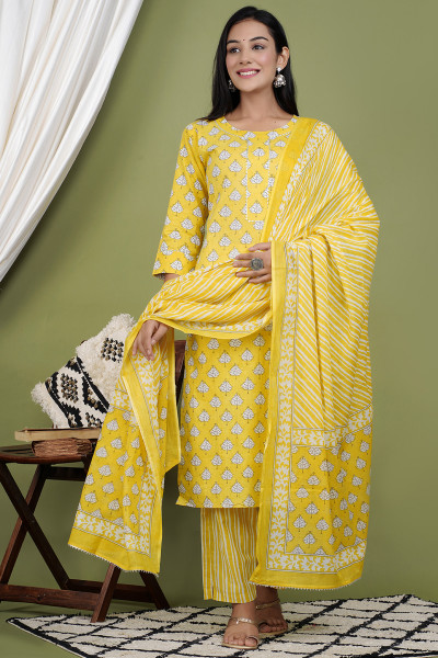 Women Pure Cotton Straight Round Neck Kurta Palazzo DupattaSet