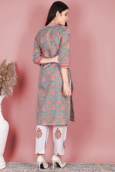 Women Pure Cotton Straight V Neck Kurta Palazzo DupattaSet