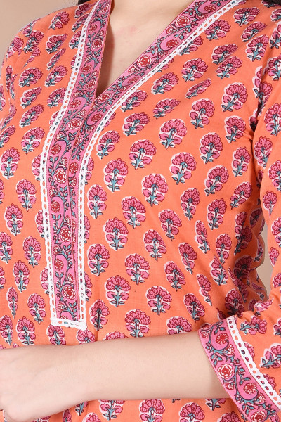 Women Pure Cotton Straight V Neck Kurta Palazzo DupattaSet