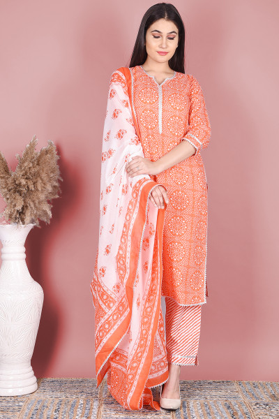 Women Pure Cotton Straight Round Neck Kurta Palazzo DupattaSet