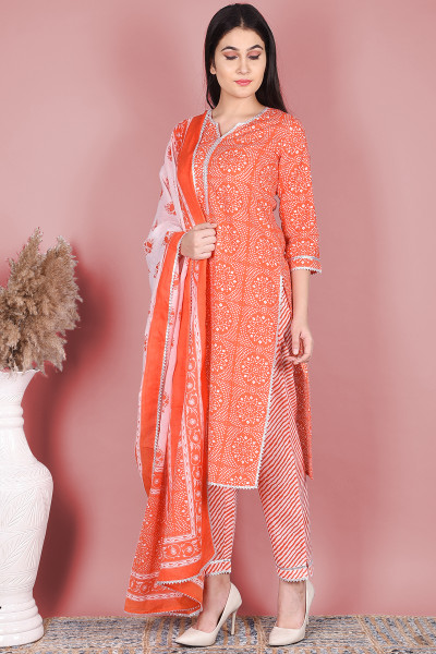 Women Pure Cotton Straight Round Neck Kurta Palazzo DupattaSet