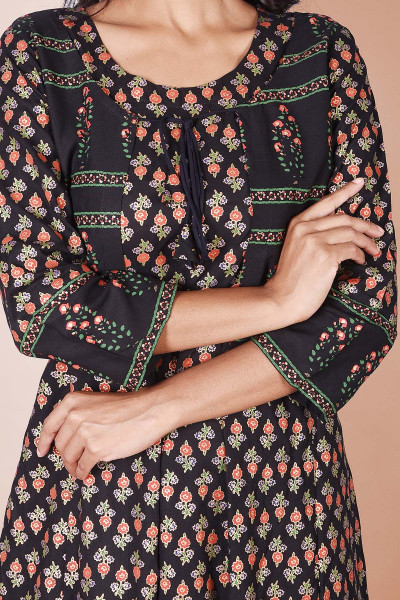 Black & Golden Printed A-Line Kurta With Jacket