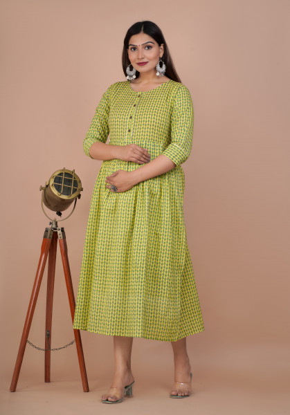 Cotton Floral Printed Maternity Feeding DressKurti with Zipper Maternity Gown for Women Feeding Dress