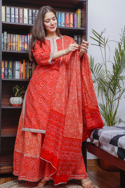 Women Pure Cotton Straight Round Neck Kurta Skirt DupattaSet