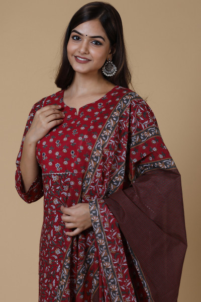 Women Pure Cotton Straight  Kurta Palazzo DupattaSet