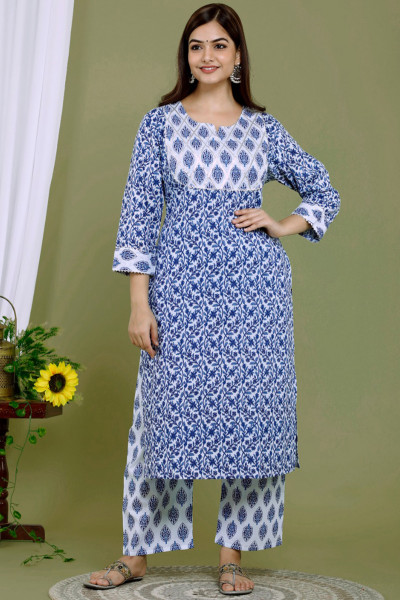 Women Pure Cotton Straight Round Neck Kurta Palazzo DupattaSet
