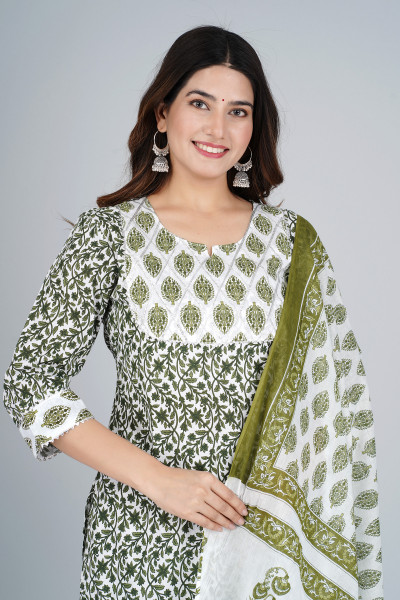 Women Pure Cotton Straight Round Neck Kurta Palazzo DupattaSet