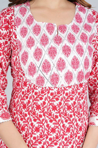 Women Pure Cotton Straight Round Neck Kurta Palazzo DupattaSet